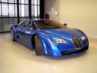 Bugatti Chiron Azul Real