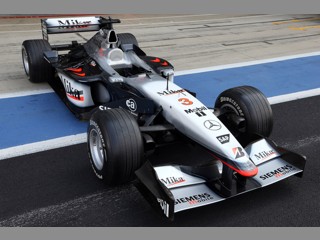 McLaren MP4-16 F-1 Mika Real