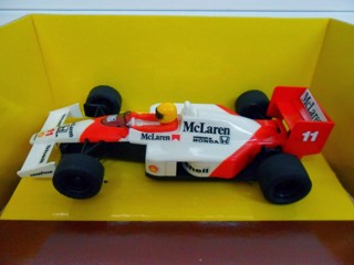 McLaren MP4-4 Marlboro Slot